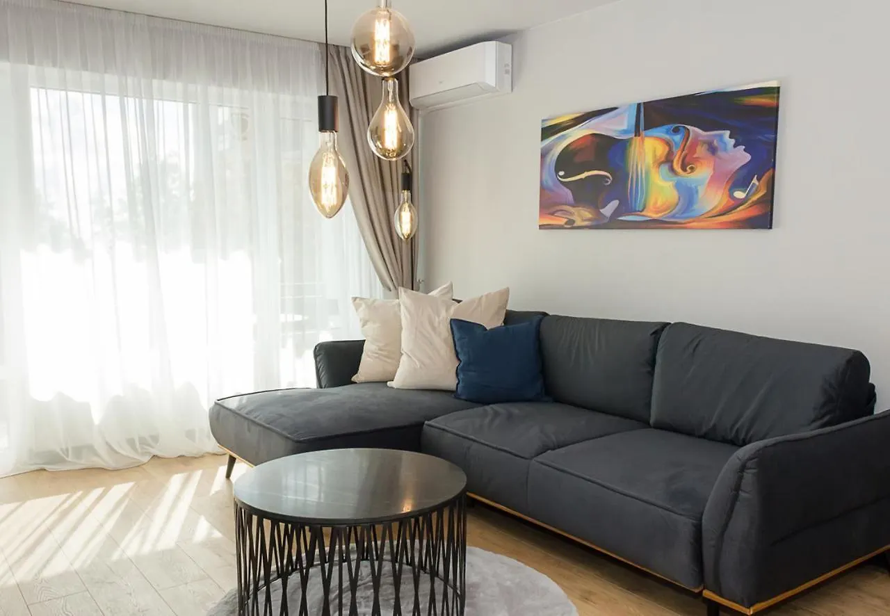 Apartament 1Bd Sea Garden Retreat With Dedicated Workspace By Flat Mаnager Warna
